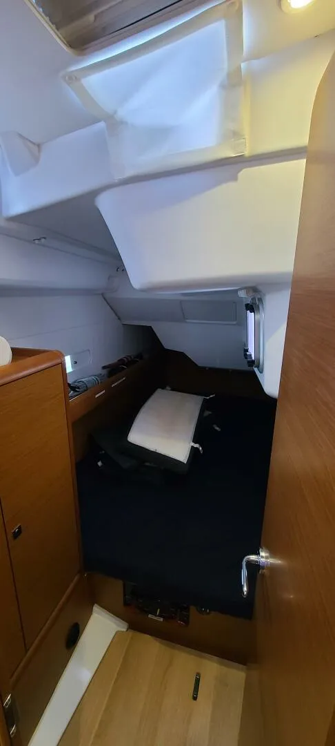 Slide: The Image of Jeanneau 389 2020 - 4081985