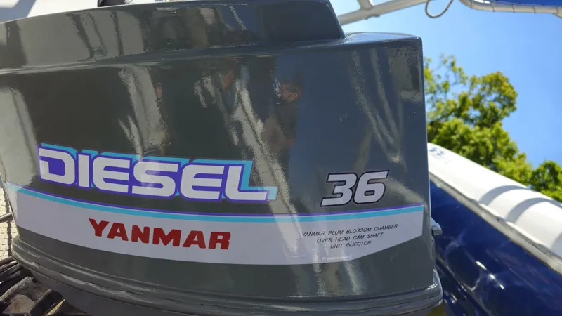 Slide: The Image of Endeavour Catamaran Corp 30 1992 - 4810651