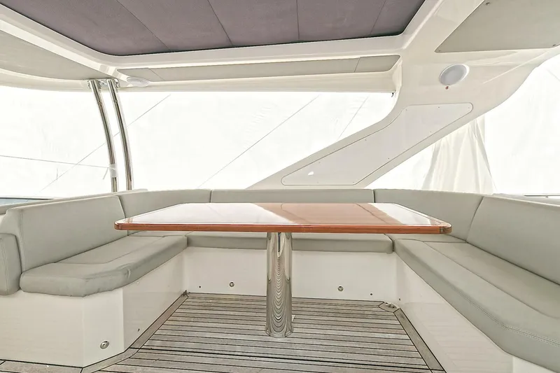 Slide: The Image of Absolute 62 Fly 2022 - 4090224