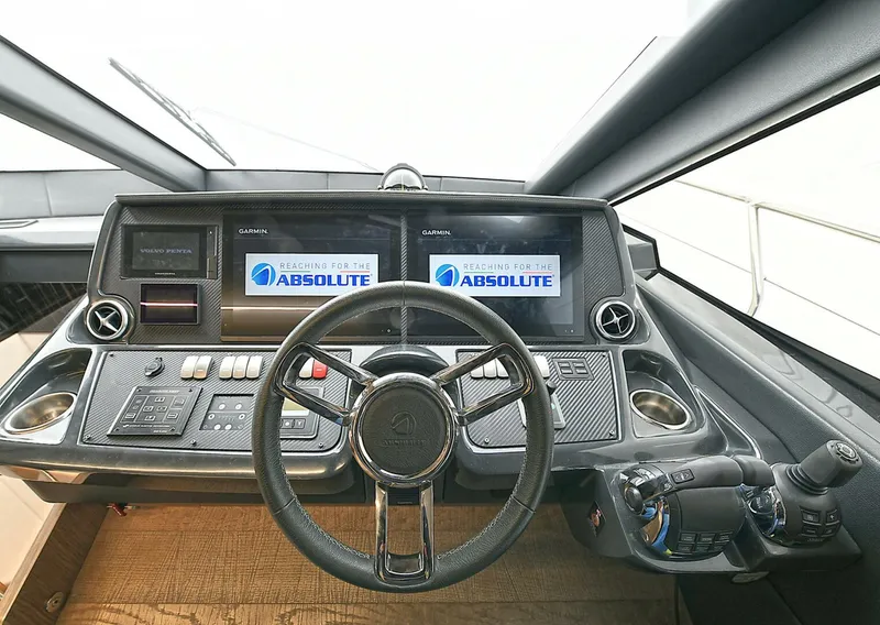 Slide: The Image of Absolute 62 Fly 2022 - 4090243