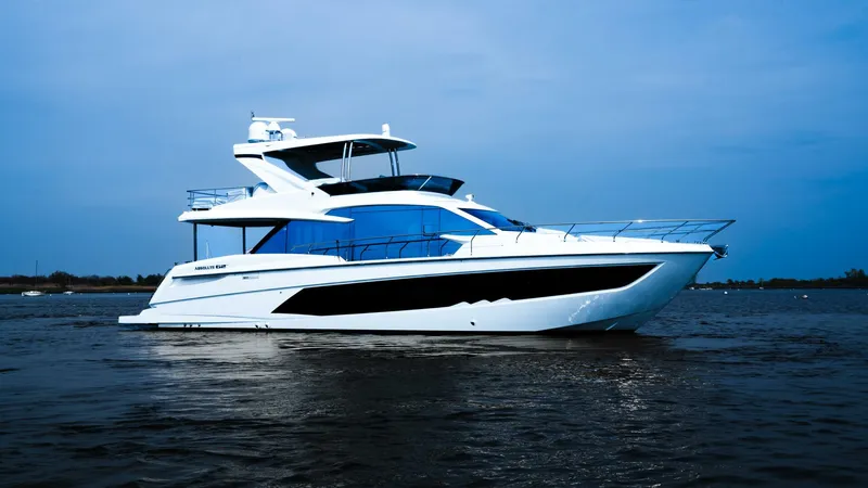 Slide: The Image of Absolute 62 Fly 2022 - 4364203