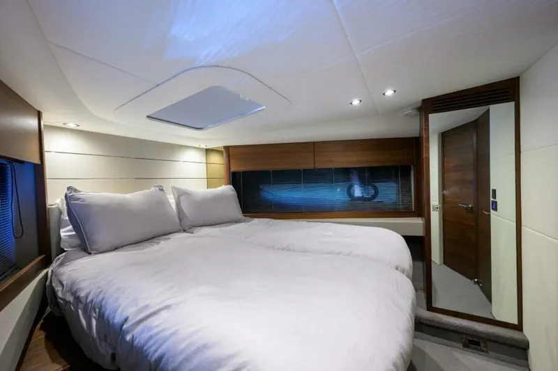Slide: The Image of Guest Stateroom 2022 Princess V50 Open TraSeas - 4089900