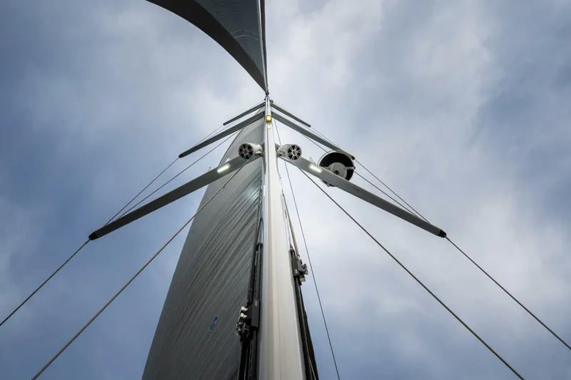 Slide: The Image of CNB 66 2021 - 4093796