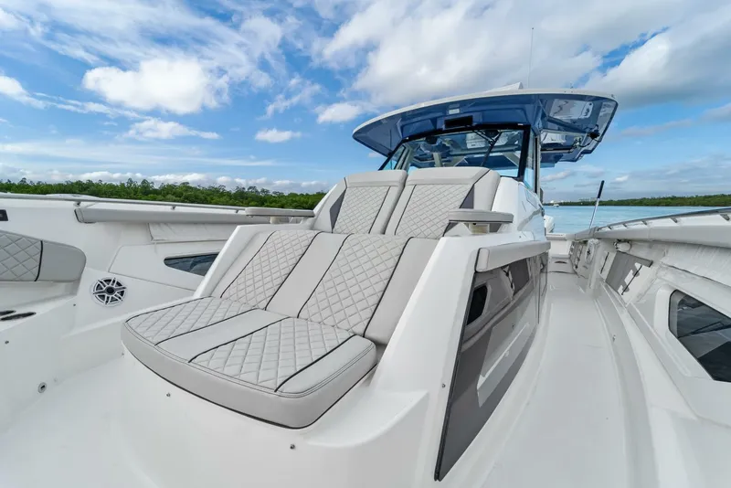 Slide: The Image of Pursuit 42 2021 - 4096770