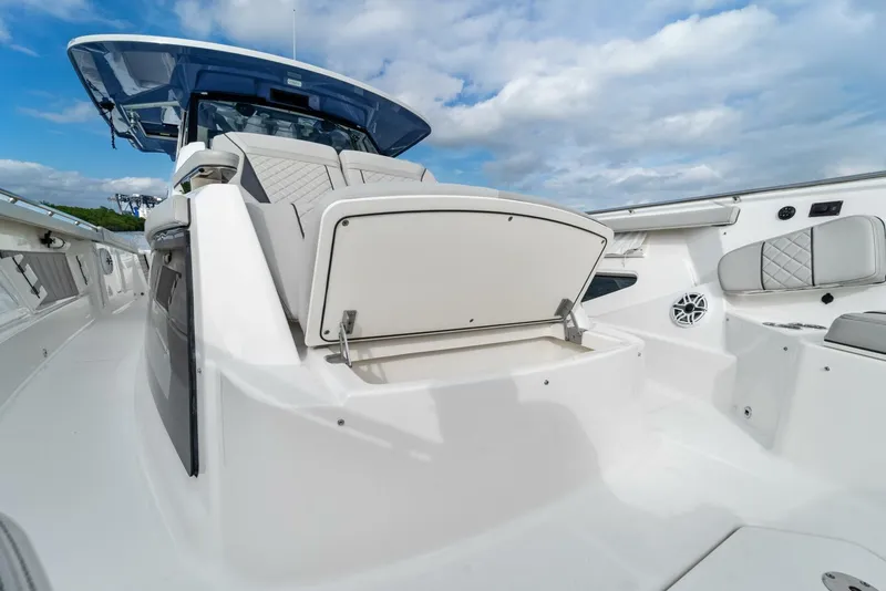 Slide: The Image of Pursuit 42 2021 - 4096775