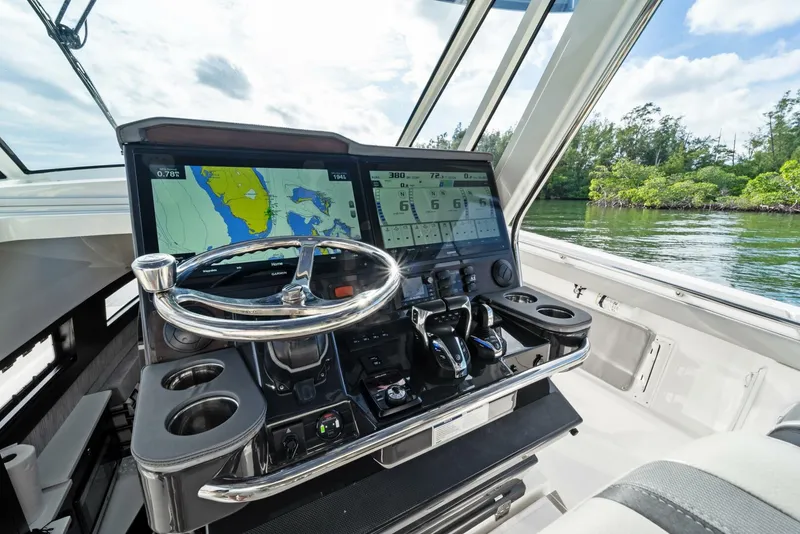 Slide: The Image of Pursuit 42 2021 - 4096800