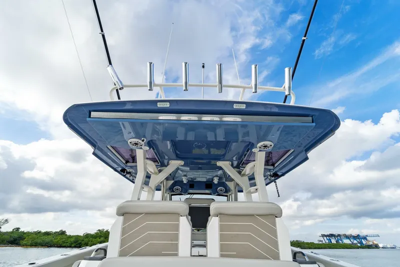 Slide: The Image of Pursuit 42 2021 - 4096824