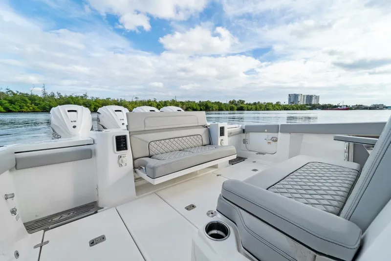 Slide: The Image of Pursuit 42 2021 - 4096836