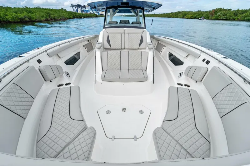 Slide: The Image of Pursuit 42 2021 - 4096747