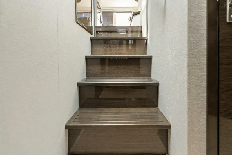 Slide: The Image of 2020 46 Cruisers Cantius - Sweet Caroline - Companionway - 4114482