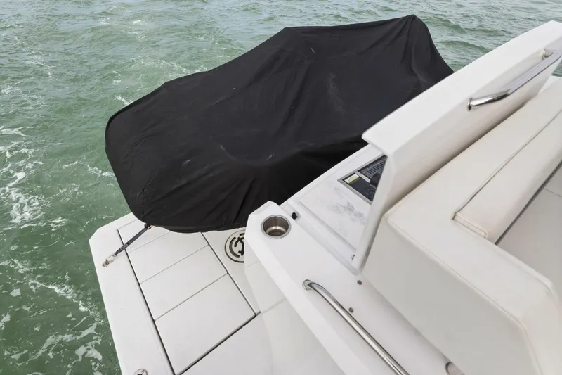 Slide: The Image of 2020 46 Cruisers Cantius - Sweet Caroline - Tender - 4114341