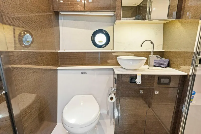 Slide: The Image of 2020 46 Cruisers Cantius - Sweet Caroline - VIP Head & Shower - 4114435