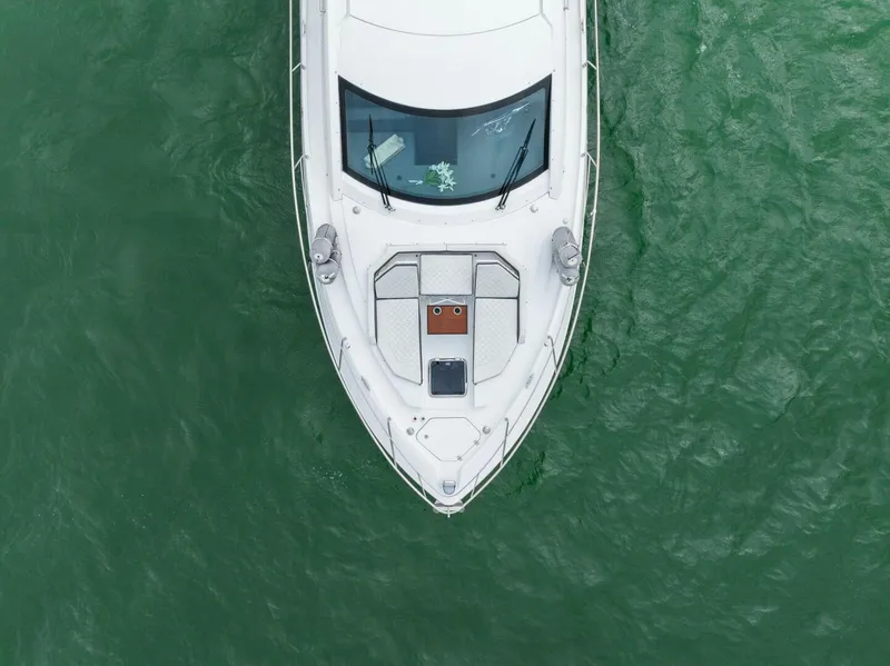 Slide: The Image of 2020 46 Cruisers Cantius - Sweet Caroline - Profile - 4114505