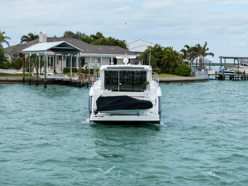 Slide: The Image of 2020 46 Cruisers Cantius - Sweet Caroline - Profile - 4114512