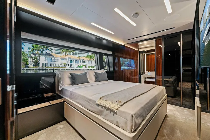 Slide: The Image of Riva Corsaro Super 2024 - 4132510