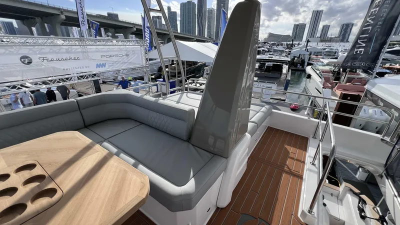 Slide: The Image of Greenline 48 Fly Hybrid 2024 - 4166069