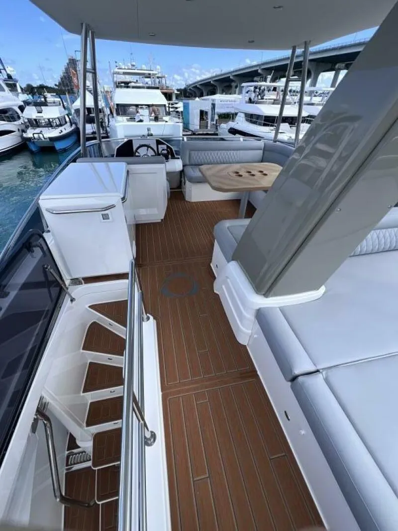 Slide: The Image of Greenline 48 Fly Hybrid 2024 - 4166018