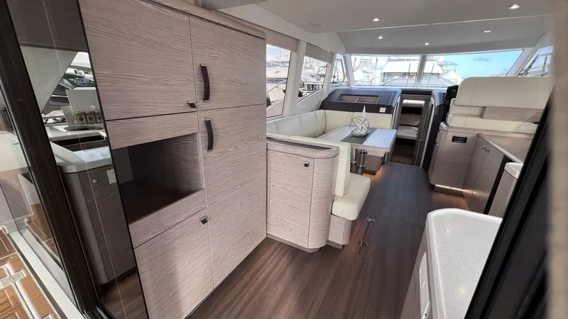 Slide: The Image of Greenline 48 Fly Hybrid 2024 - 4166029