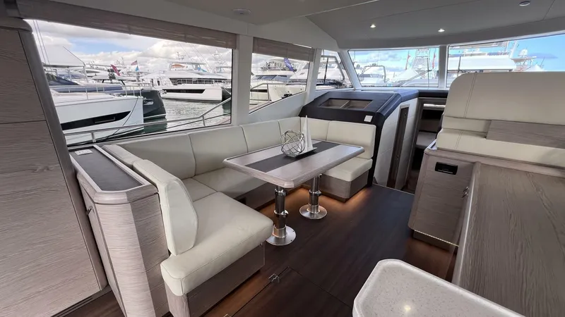 Slide: The Image of Greenline 48 Fly Hybrid 2024 - 4166032