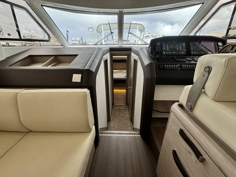 Slide: The Image of Greenline 48 Fly Hybrid 2024 - 4282436