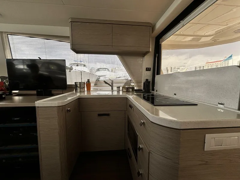 Slide: The Image of Greenline 48 Fly Hybrid 2024 - 4282457