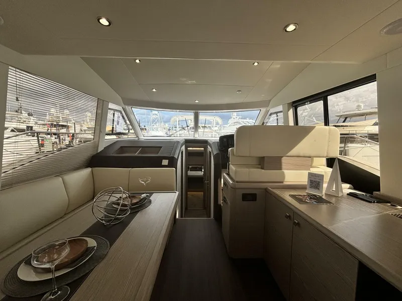 Slide: The Image of Greenline 48 Fly Hybrid 2024 - 4282474