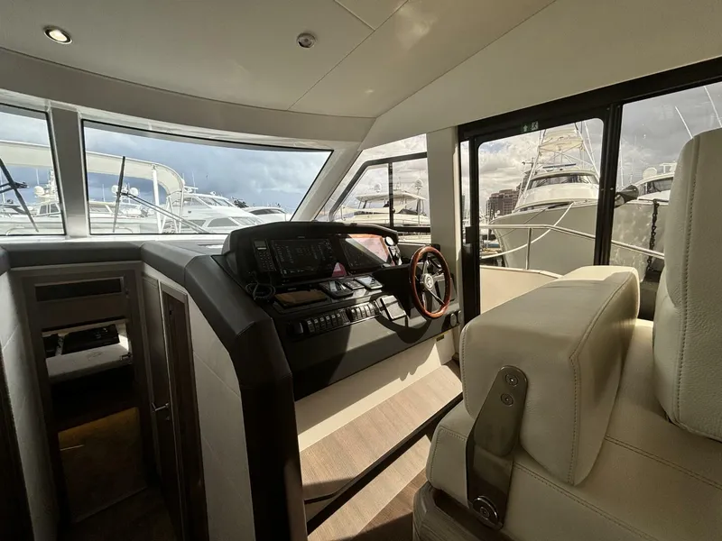 Slide: The Image of Greenline 48 Fly Hybrid 2024 - 4282475