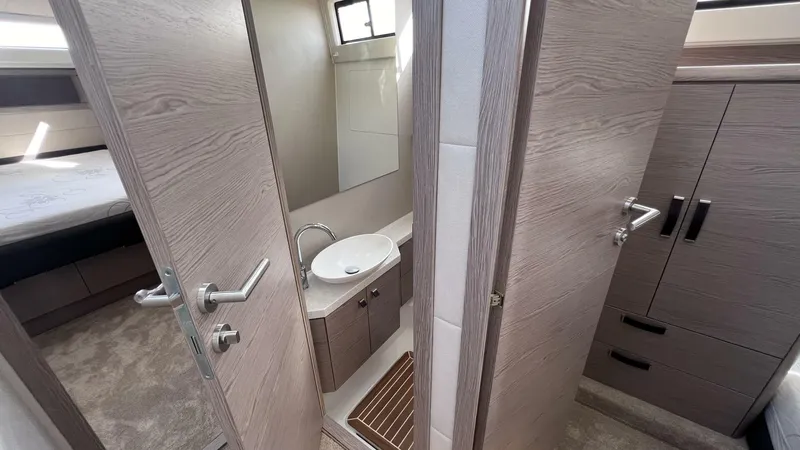 Slide: The Image of Greenline 48 Fly Hybrid 2024 - 4166054