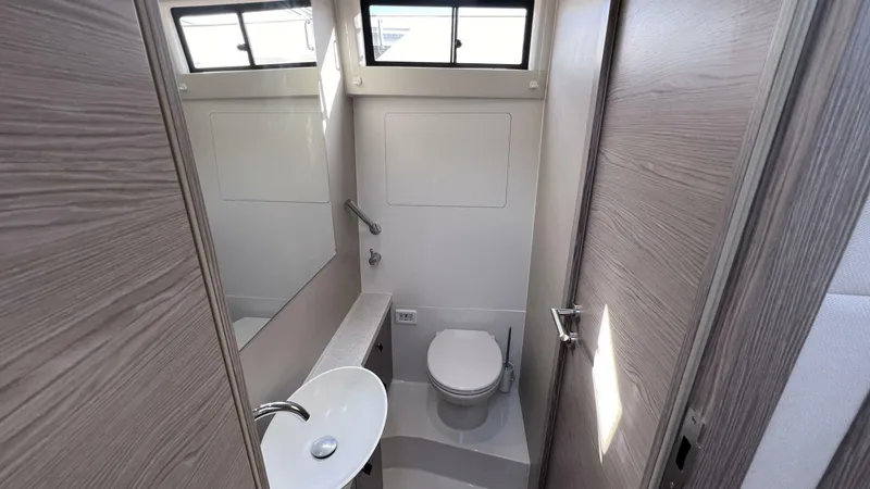 Slide: The Image of Greenline 48 Fly Hybrid 2024 - 4166055