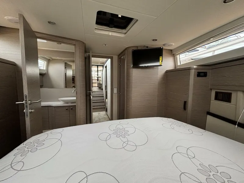 Slide: The Image of Greenline 48 Fly Hybrid 2024 - 4282451