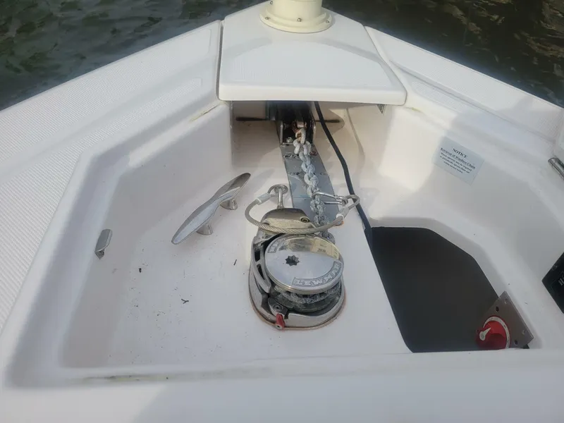 Slide: The Image of Regal 3200 Bowrider 2017 - 4104479