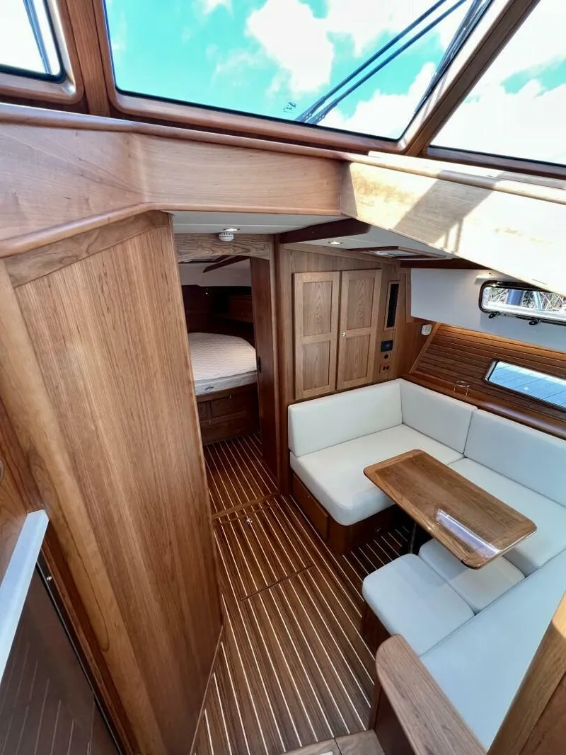 Slide: The Image of Sabre 43 Salon Express 2027 - 4914929