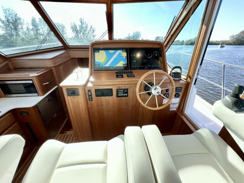 Slide: The Image of Sabre 43 Salon Express 2027 - 4914957