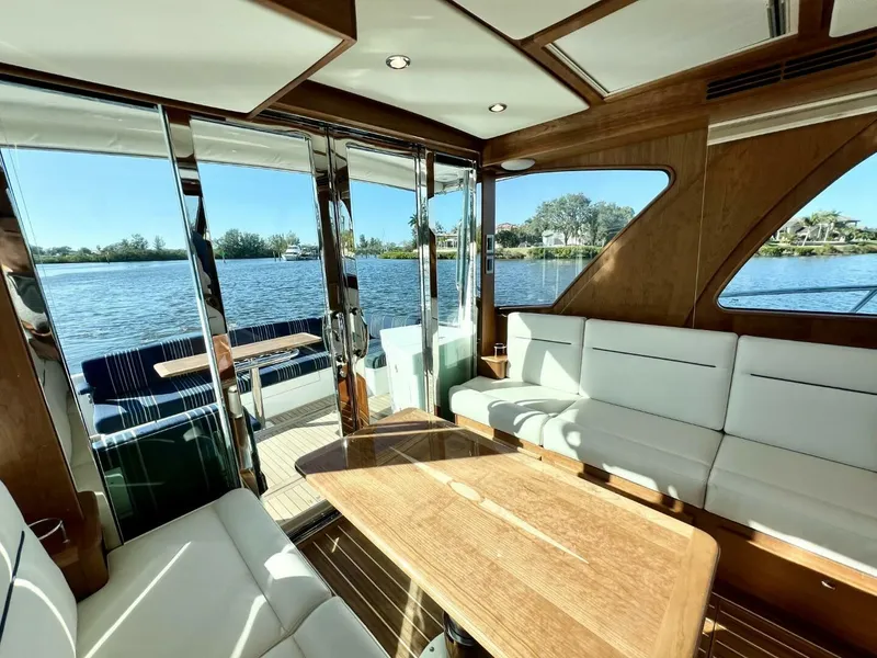 Slide: The Image of Sabre 43 Salon Express 2027 - 4914941