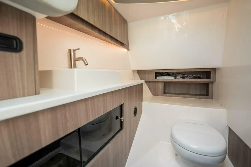 Slide: The Image of Regal LX36 2022 - 4183491