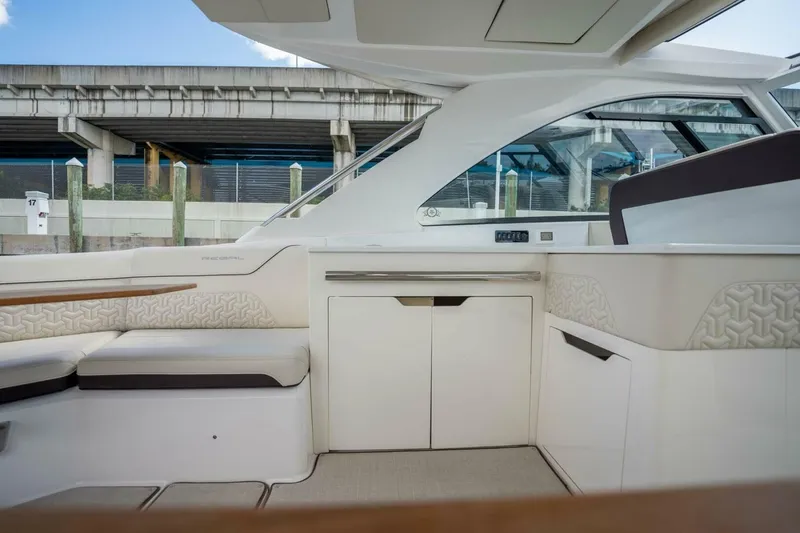 Slide: The Image of Regal LX36 2022 - 4183502