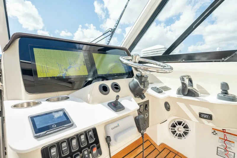 Slide: The Image of Regal LX36 2022 - 4183486