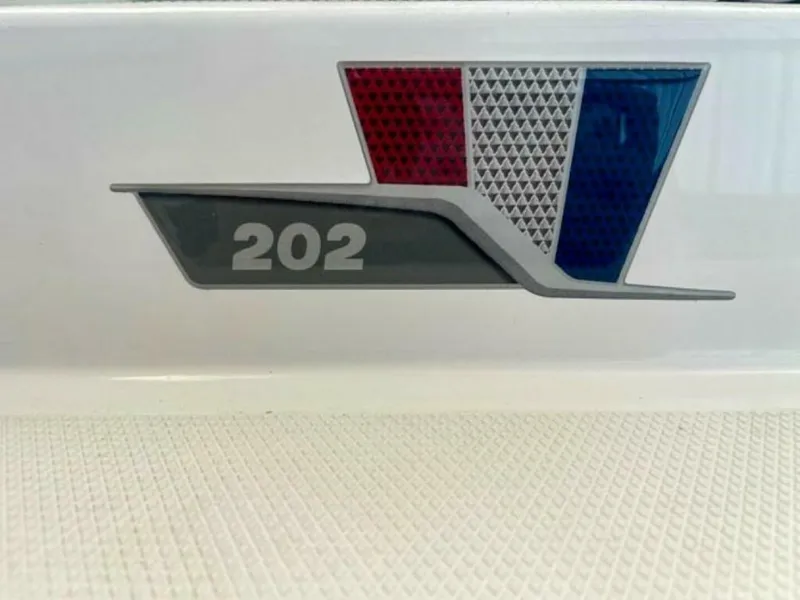 Slide: The Image of Wellcraft 202 Fisherman 2024 - 4363956