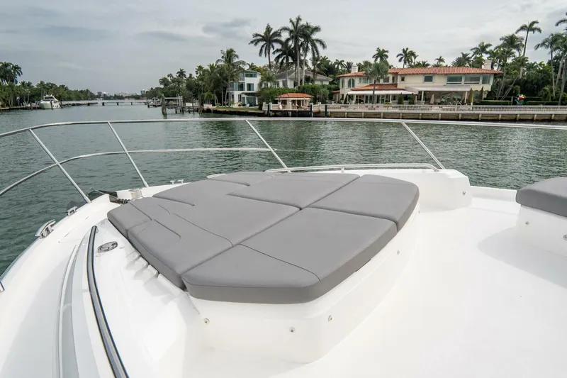 Slide: The Image of Bow Lounge Pads - 4109966