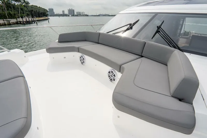 Slide: The Image of Bow Lounge Pads - 4109968