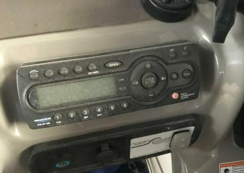 Slide: The Image of Yamaha 242 Limited 2011 - 4107461