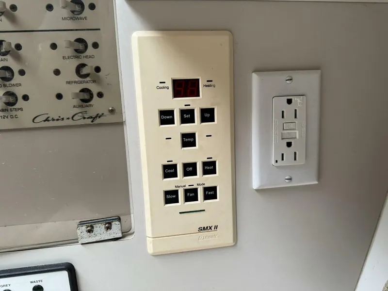 Slide: The Image of Chris-Craft 320 Express Cruiser 1998 - 4111659