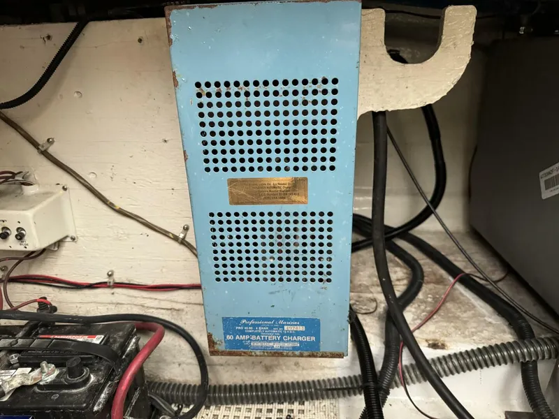 Slide: The Image of Chris-Craft 320 Express Cruiser 1998 - 4111670