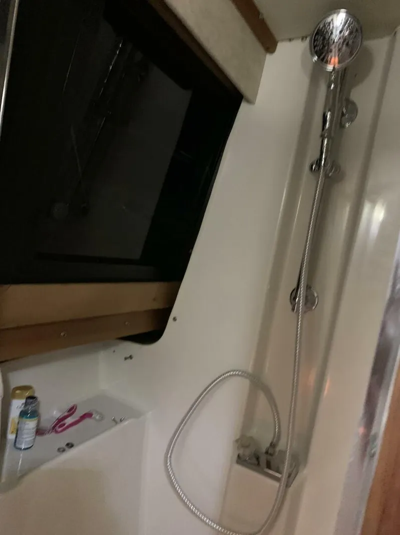 Slide: The Image of Carver Mariner 1984 - 4117652