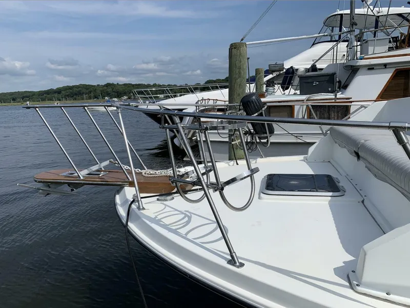 Slide: The Image of Carver Yachts Mariner 1984 - 4117633