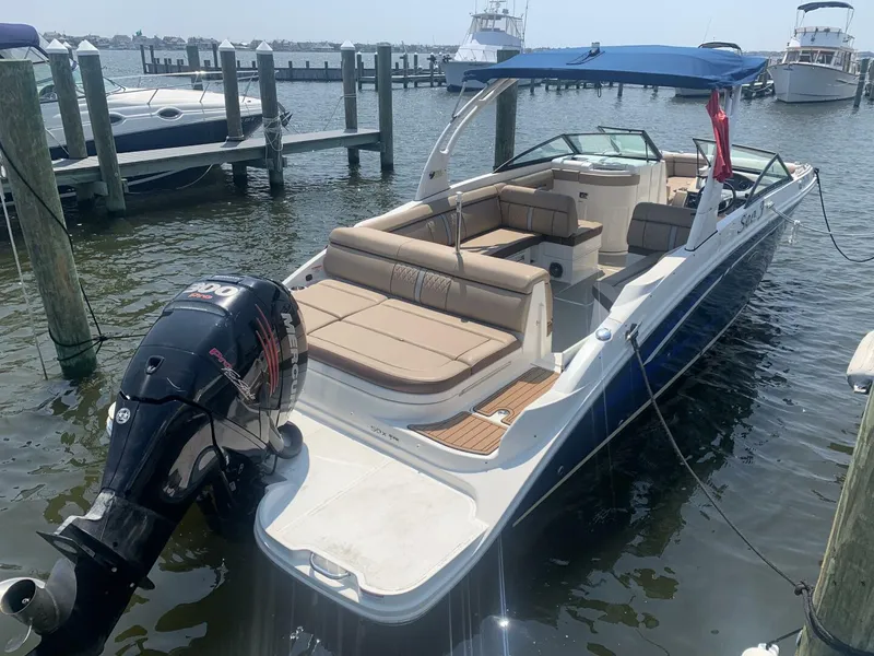 Slide: The Image of Sea Ray 270 SDX Outboard 2017 - 4121064