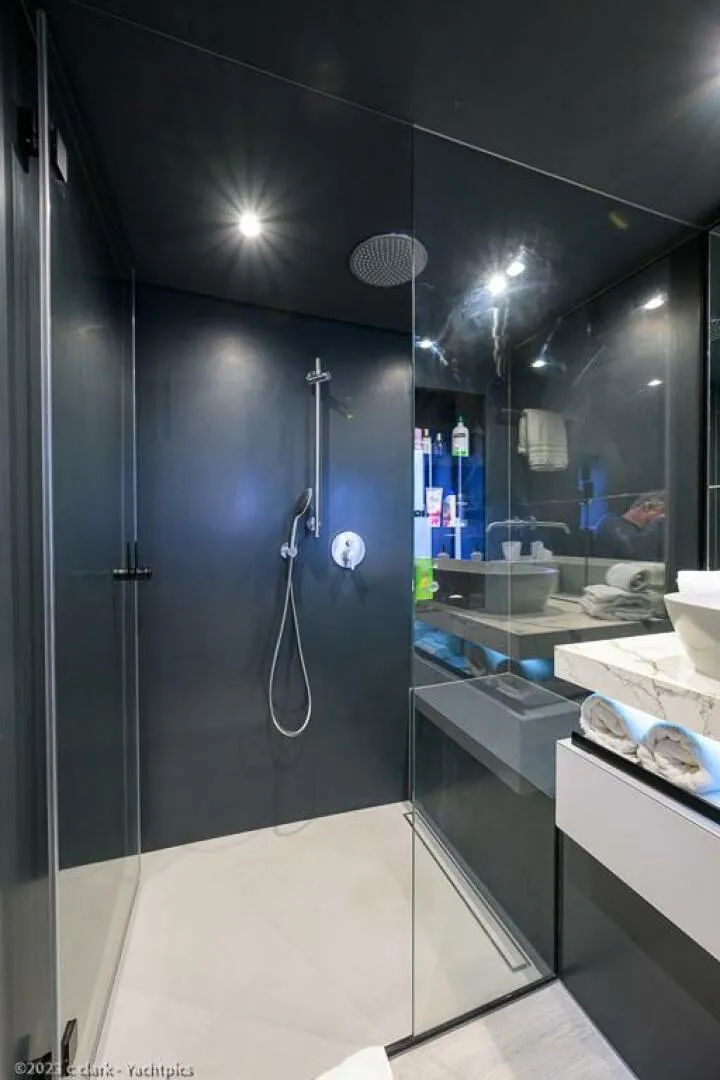 Slide: The Image of Sunreef 60 NERO- Port Master Cabin Head 2022 Sunreef 60 NERO 60P - 4124379