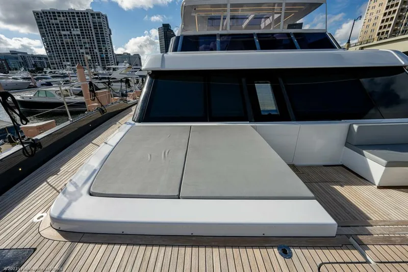 Slide: The Image of Sunreef 60 NERO- Bow 2022 Sunreef 60 NERO 60P - 4124512