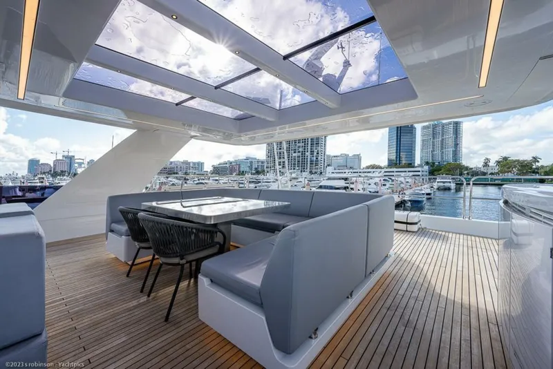 Slide: The Image of Sunreef 60 NERO- Flybridge 2022 Sunreef 60 NERO 60P - 4123185