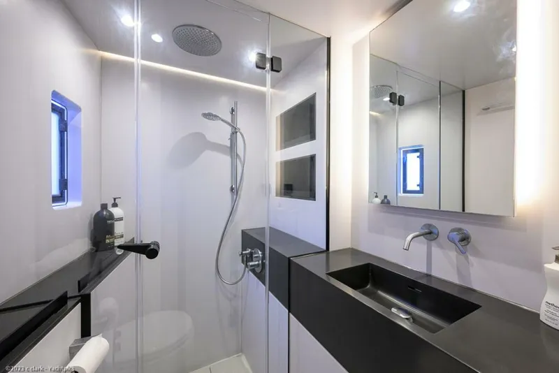 Slide: The Image of Sunreef 60 NERO- Head 2022 Sunreef 60 NERO 60P - 4123493